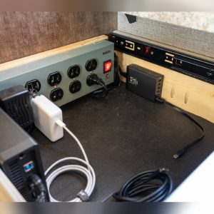 2018 Winnebago Class A RV INTENT 30R