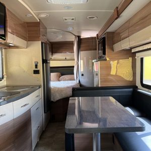 2015 Itasca Class C RV NAVION 24J